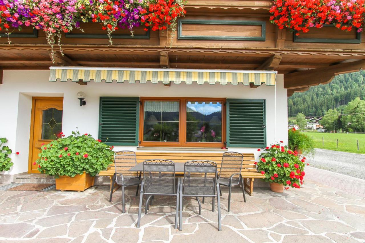 Schneiderbauer Bed & Breakfast Waidring Exterior photo